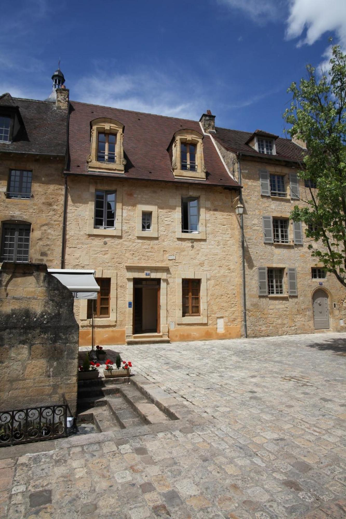 Ferienwohnung Le Grenier Du Chapitre Sarlat Exterior foto
